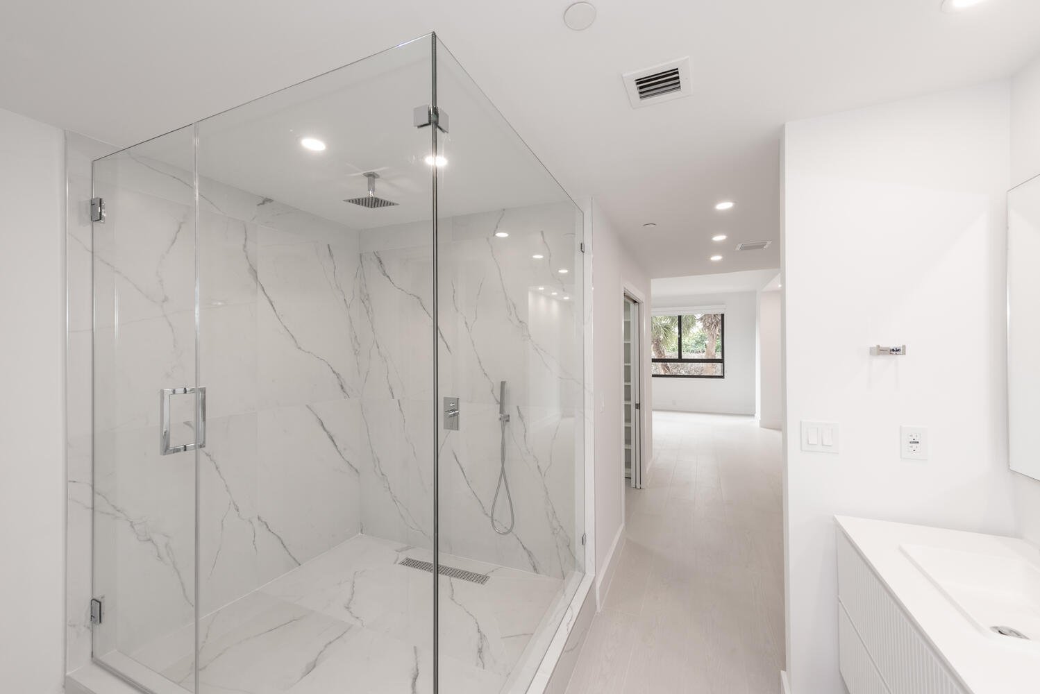 Residence 605 · Full Remodel